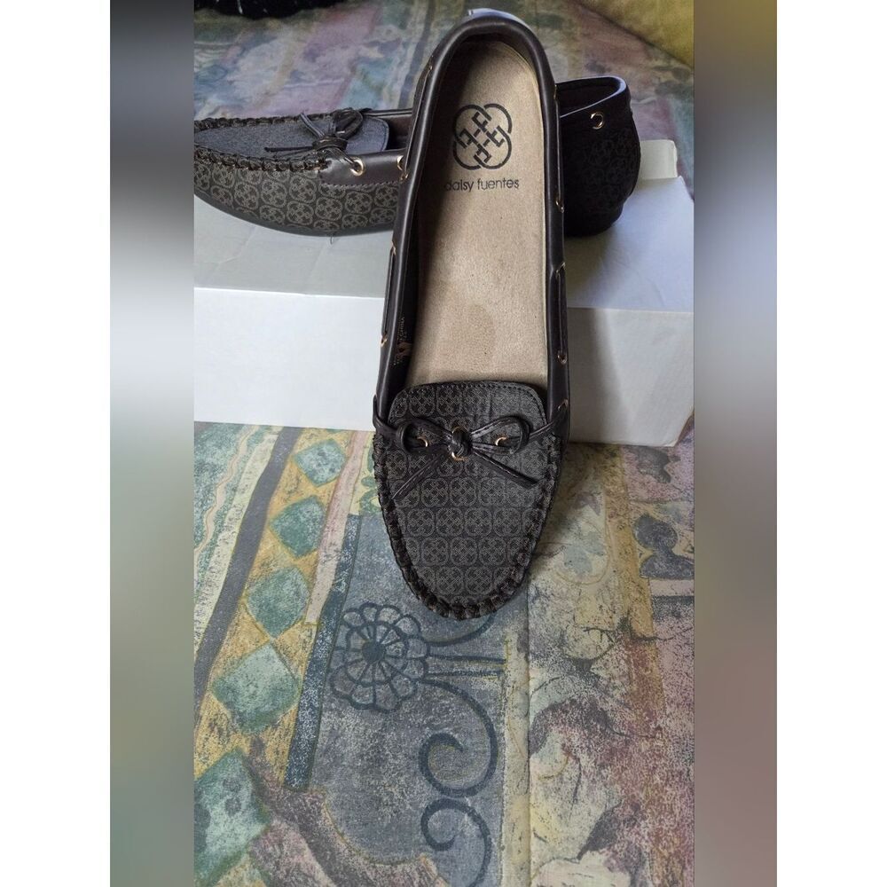 Daisy Fuentes 8.5 GrayBlack GeometricPattern Inspired Women Mocasins Flat Loafer